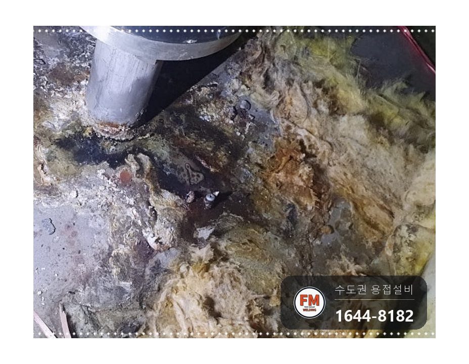 기숙사 23톤 온수탱크 상부 누수 소켓 부식 판재 보강 용접 시공 사진 16
