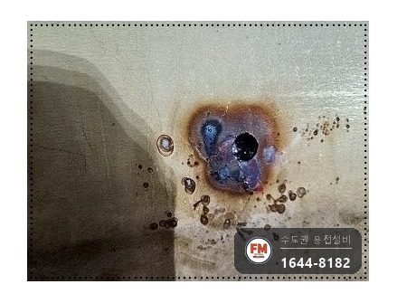 온수탱크 내부청소 출입구 타공 크랙 육성 용접 판재 보강 코팅 시공 사진 19