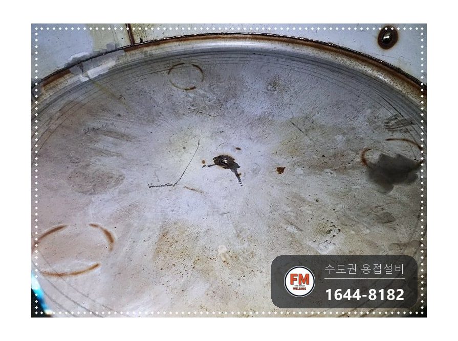 온수탱크 누수 점검구 타공 크랙 알곤 용접 소켓 판재 보강 코팅 시공 사진 20
