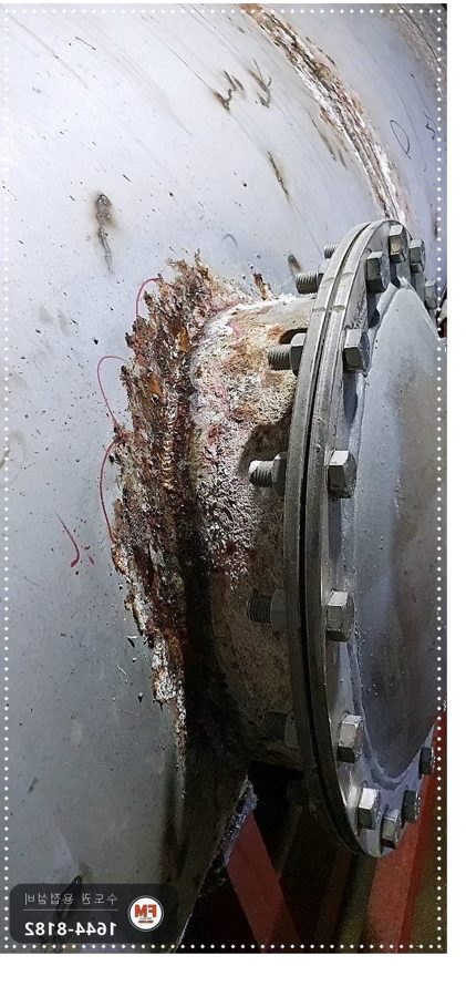 온수탱크 상부 누수 점검구 출수관 판재 겹침 덧방 게이지 교체