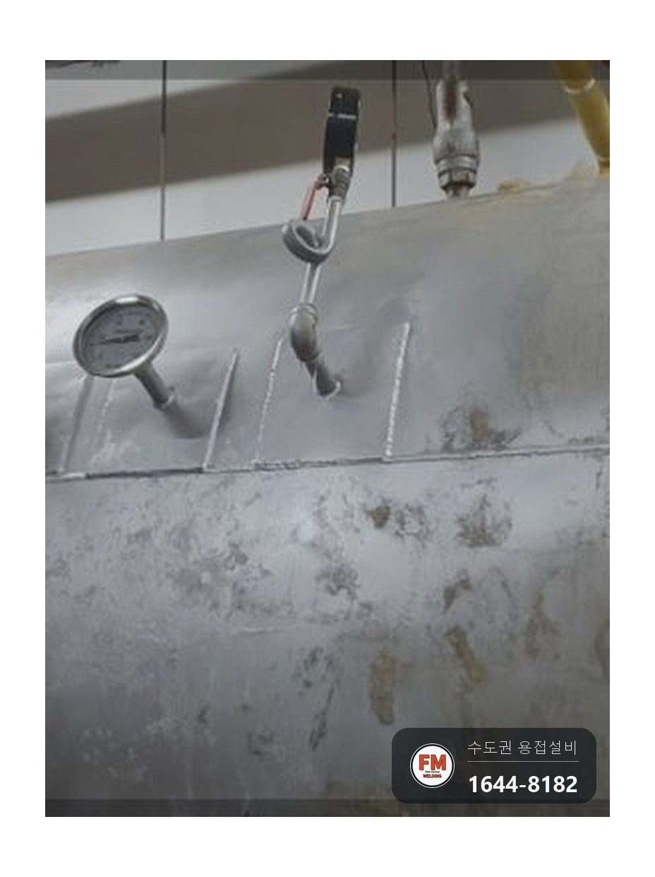 모텔 급탕탱크 부속 자리 누수 보수 시공 후